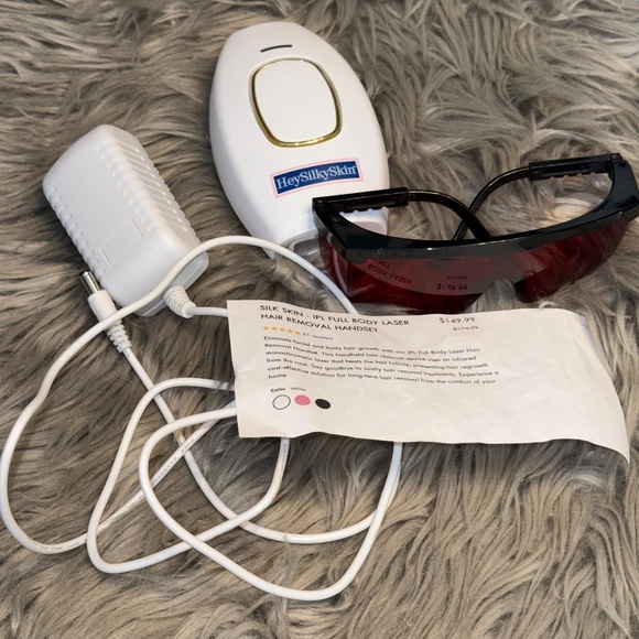 EUC Hey Silk Skin Laser Hair Removal Set With Safety Red Glasses - Picture 2 of 6